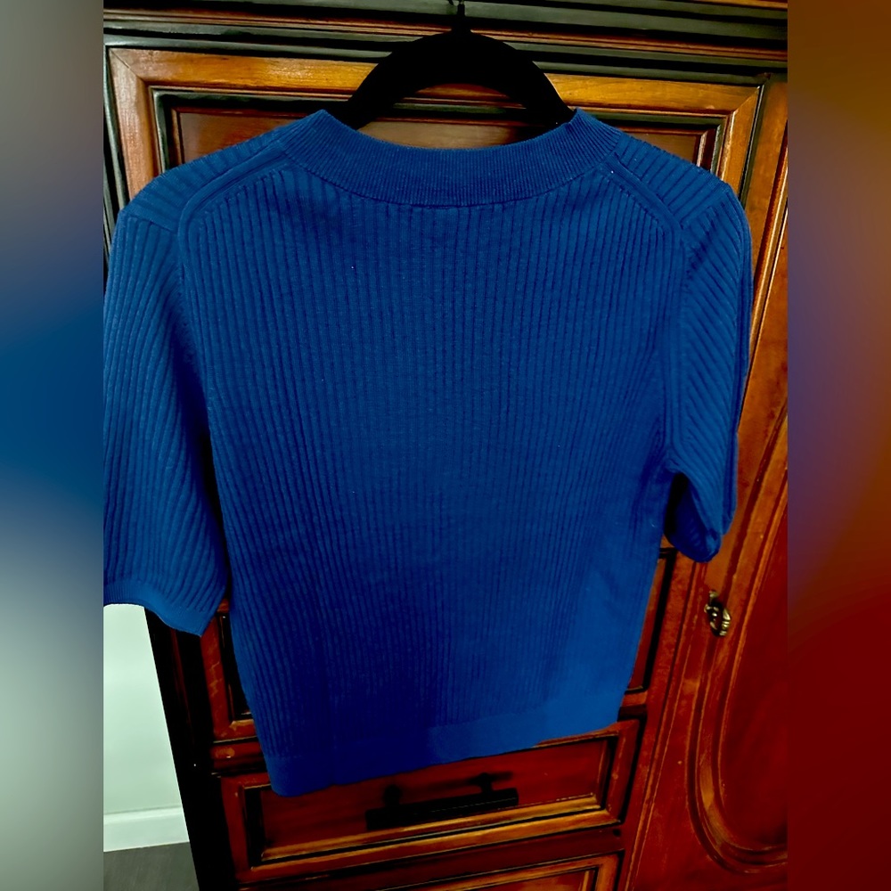 Uniqlo fine merino thin wool top.